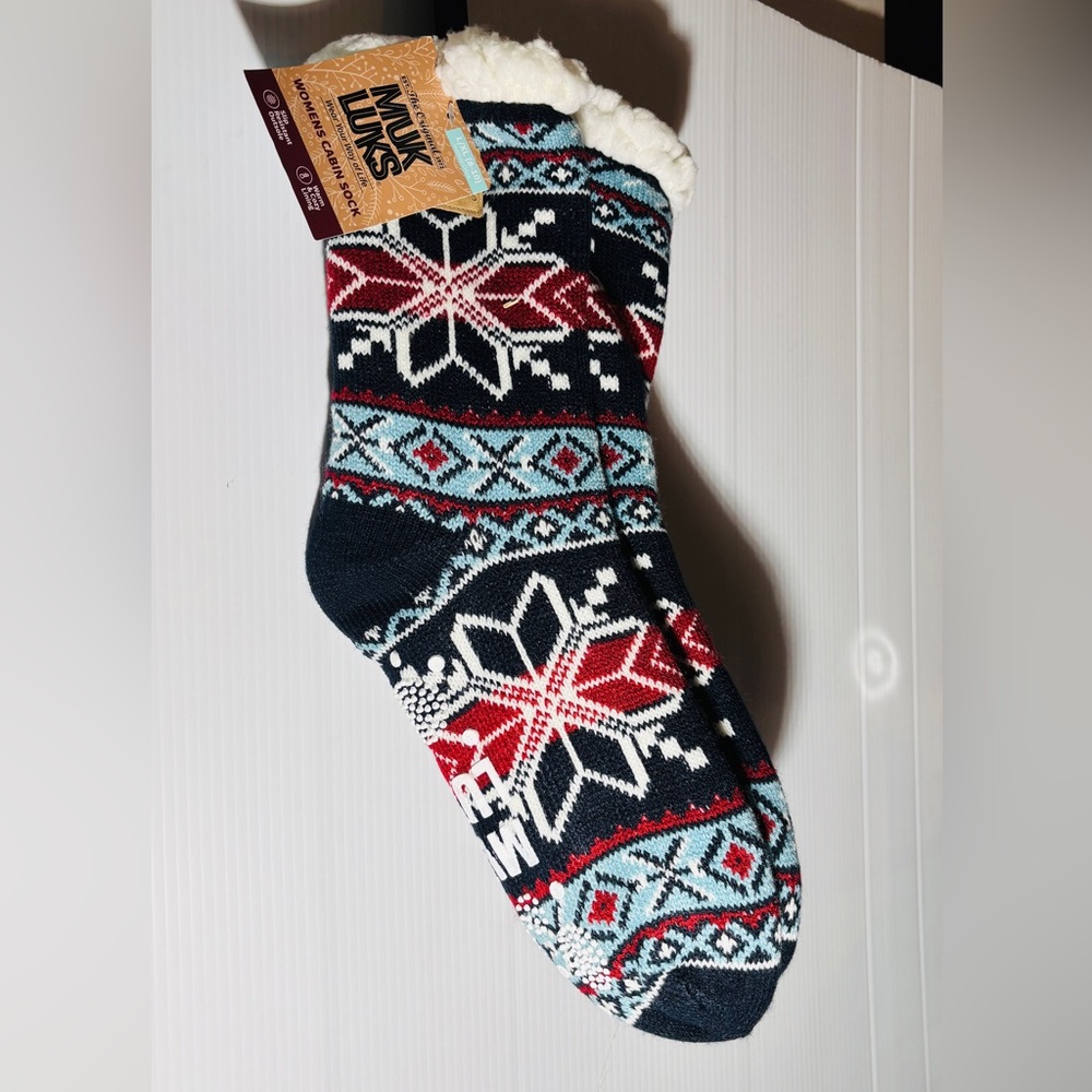 Muk Luks Nordic Pattern Knit Socks